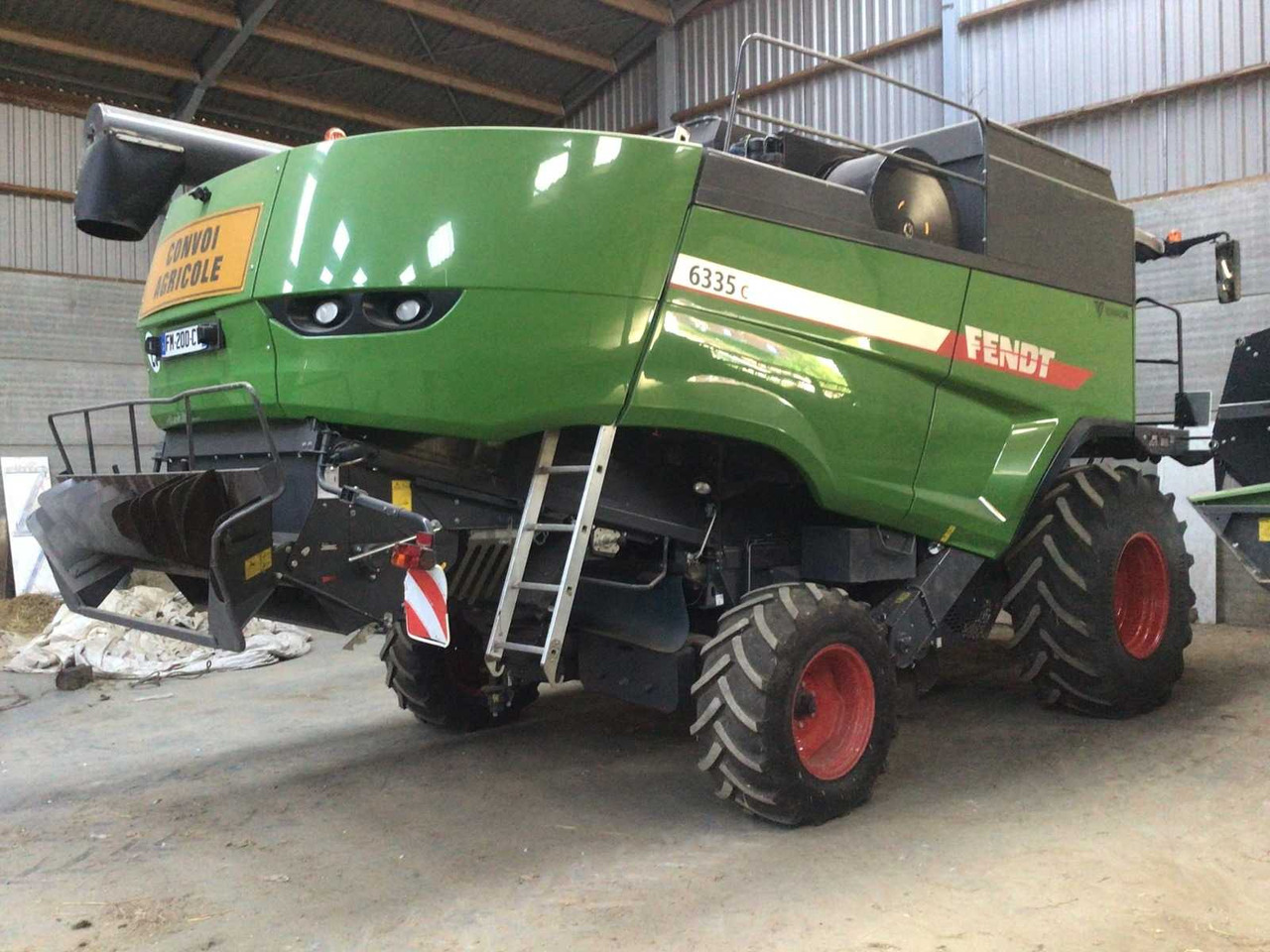 Fendt 6335C - מקצרת קומבינה: תמונה 4 Fendt 6335C - מקצרת קומבינה: תמונה 4