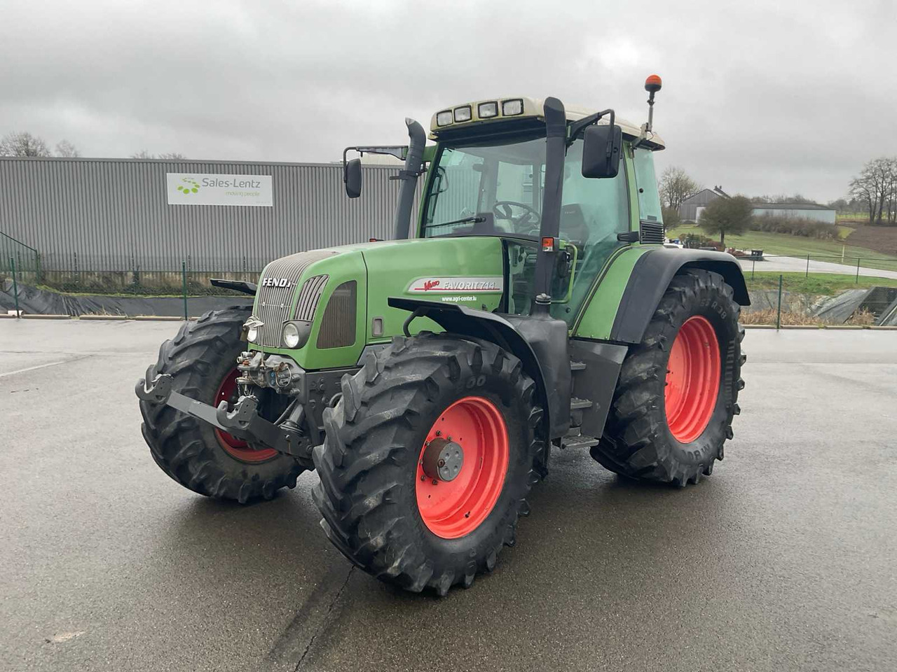 Fendt 714 - טרקטור חקלאי: תמונה 1 Fendt 714 - טרקטור חקלאי: תמונה 1