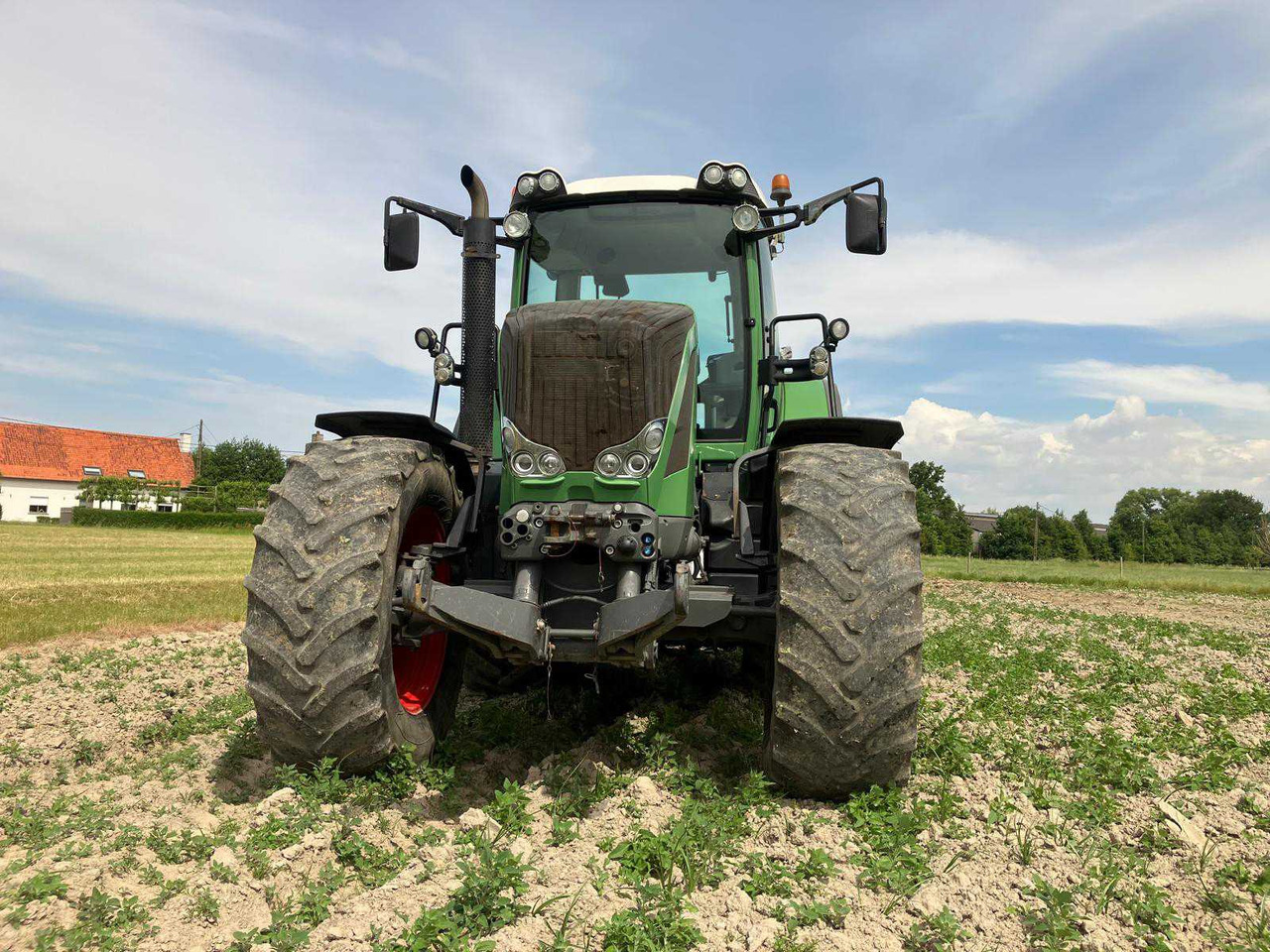 Fendt 824 Vario - טרקטור חקלאי: תמונה 2 Fendt 824 Vario - טרקטור חקלאי: תמונה 2