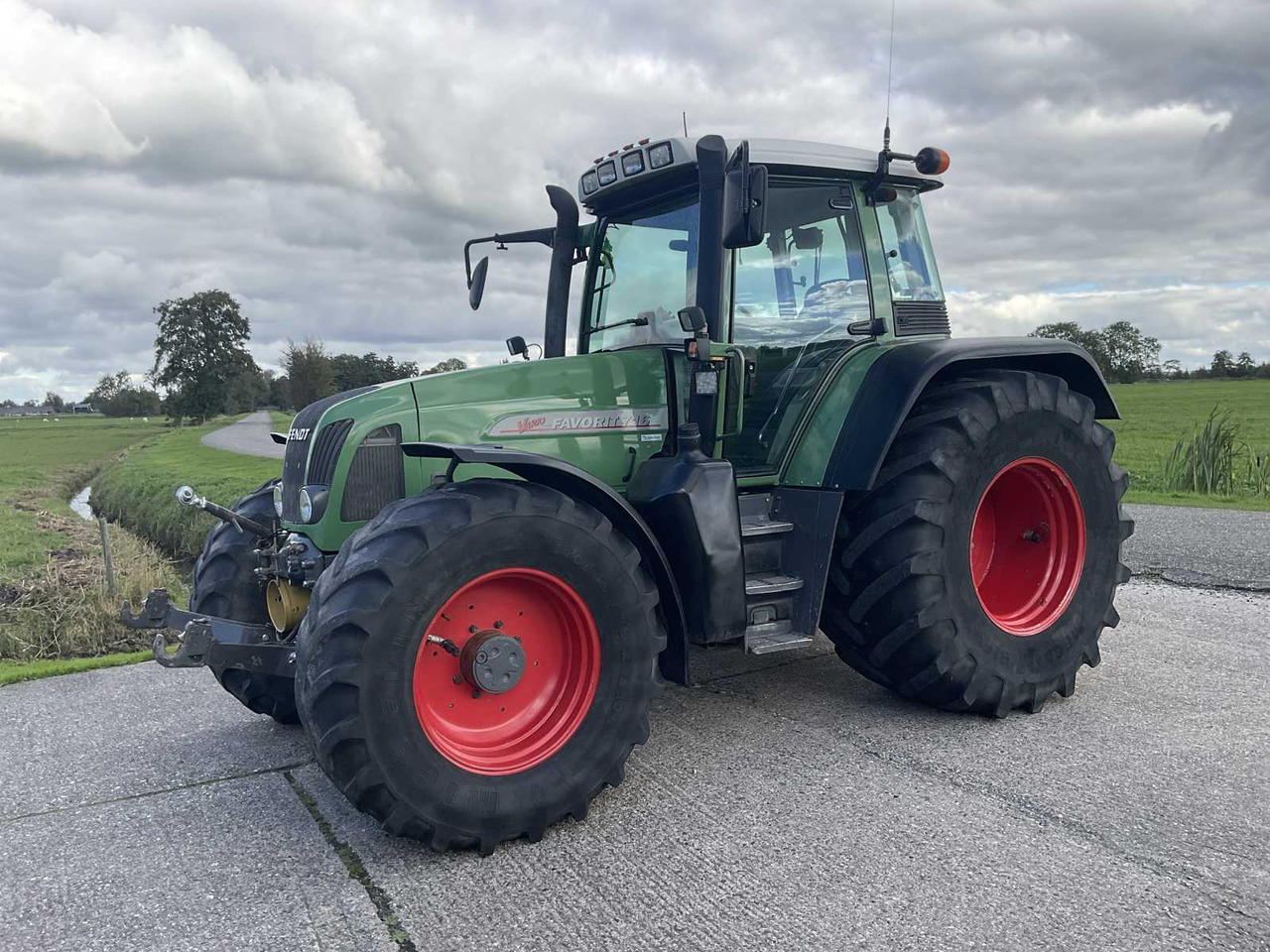 Fendt Vario 716 - טרקטור חקלאי: תמונה 3 Fendt Vario 716 - טרקטור חקלאי: תמונה 3