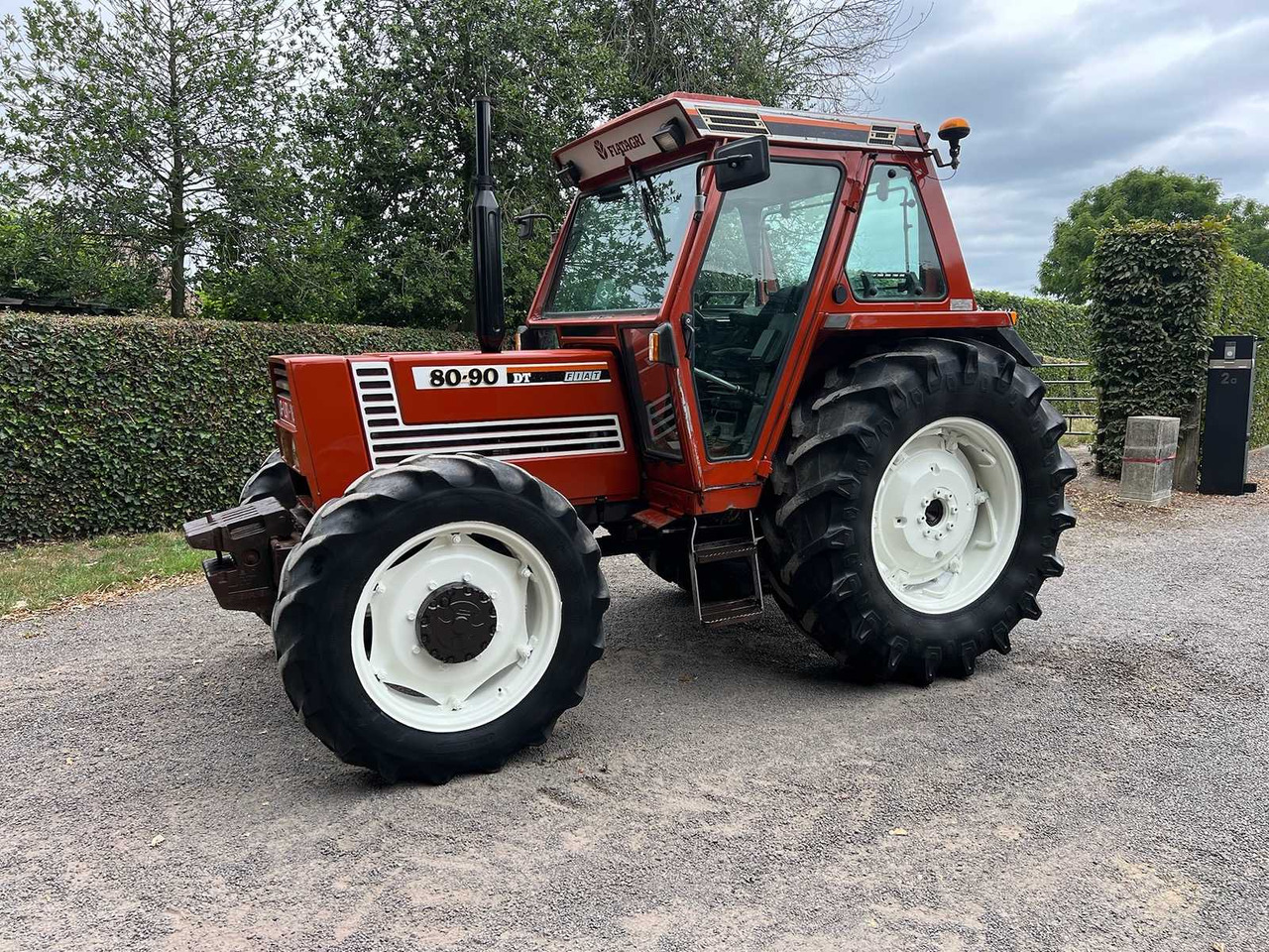 Fiat 80-90DT - טרקטור חקלאי: תמונה 1 Fiat 80-90DT - טרקטור חקלאי: תמונה 1