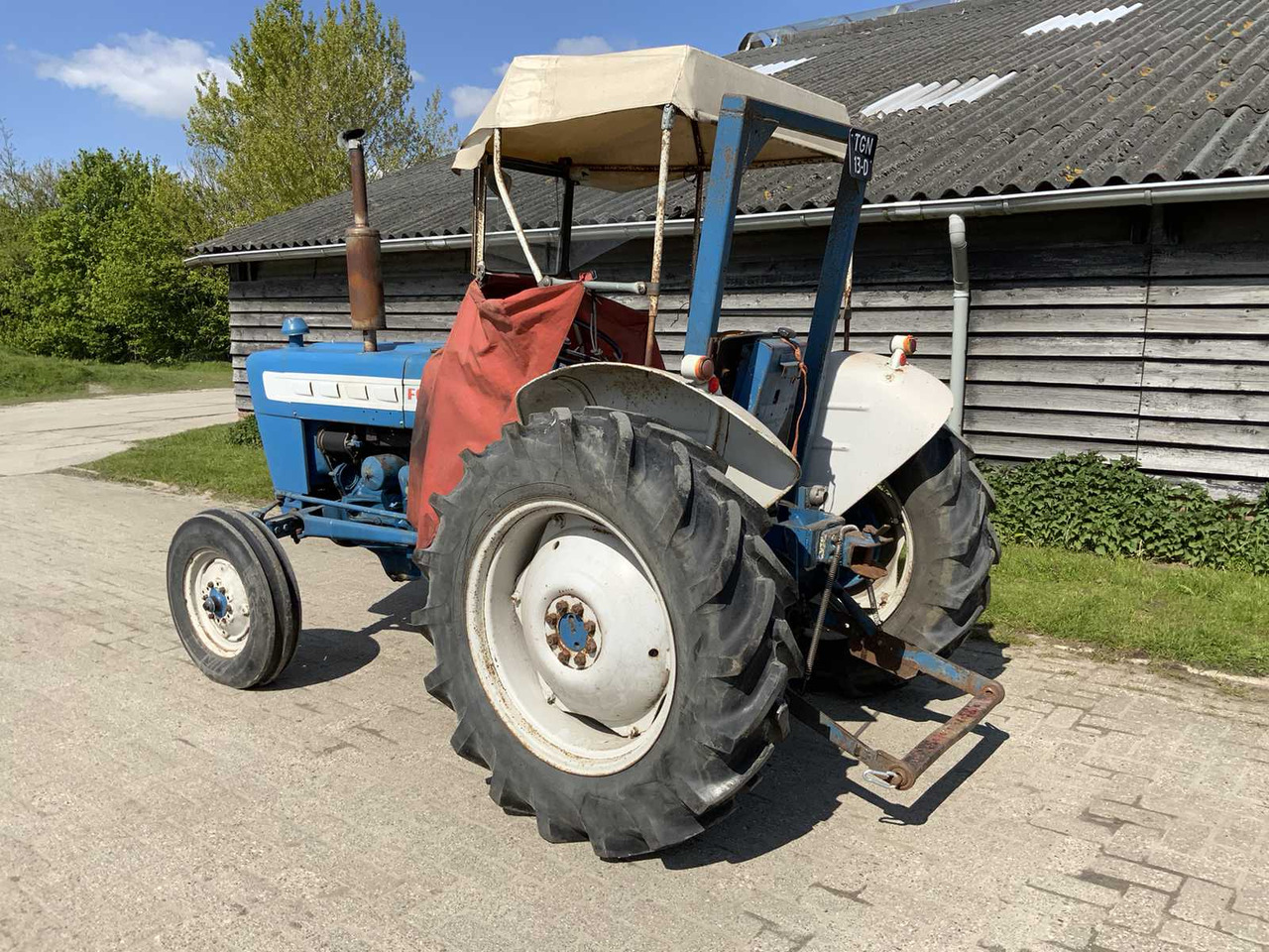 Ford 3000 - טרקטור חקלאי: תמונה 3 Ford 3000 - טרקטור חקלאי: תמונה 3