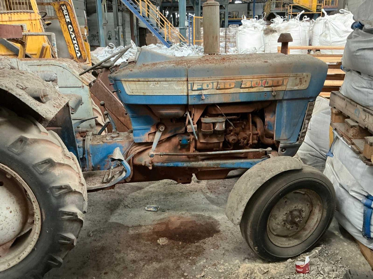 טרקטור חקלאי Ford 3000: תמונה 11