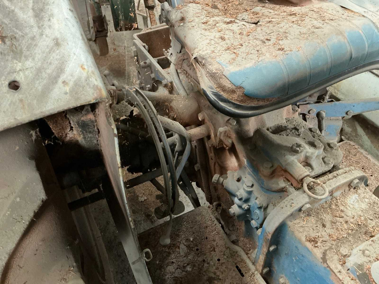 טרקטור חקלאי Ford 3000: תמונה 20