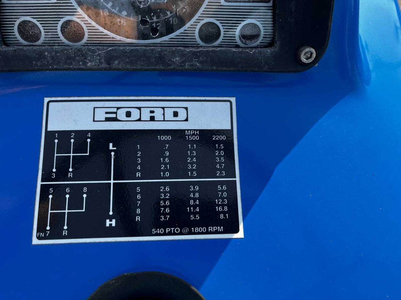 Ford 4500 - טרקטור חקלאי: תמונה 3 Ford 4500 - טרקטור חקלאי: תמונה 3