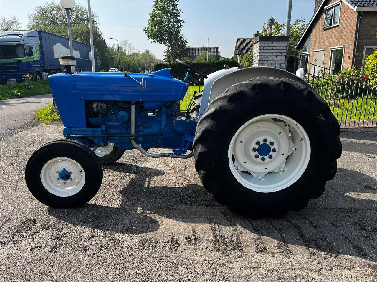 Ford 4500 - טרקטור חקלאי: תמונה 2 Ford 4500 - טרקטור חקלאי: תמונה 2