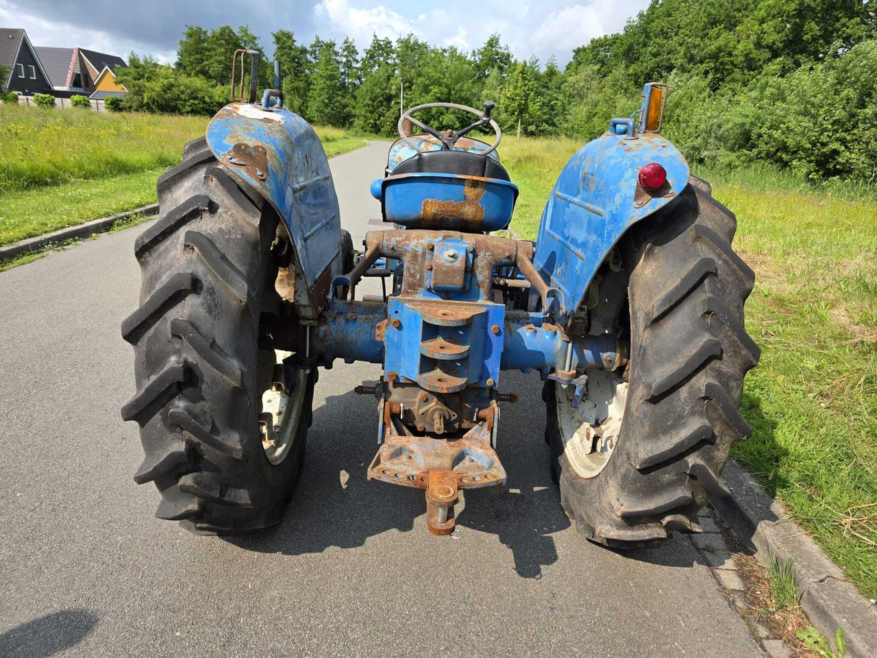 Fordson Major - טרקטור חקלאי: תמונה 5 Fordson Major - טרקטור חקלאי: תמונה 5