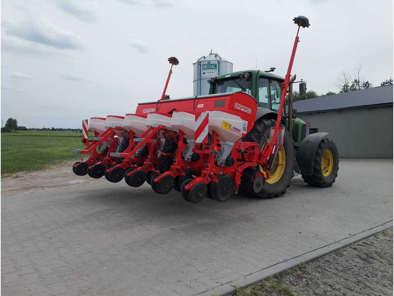 GASPARDO MTER Isotronic 300 6ROW - ציוד זריעה: תמונה 2 GASPARDO MTER Isotronic 300 6ROW - ציוד זריעה: תמונה 2