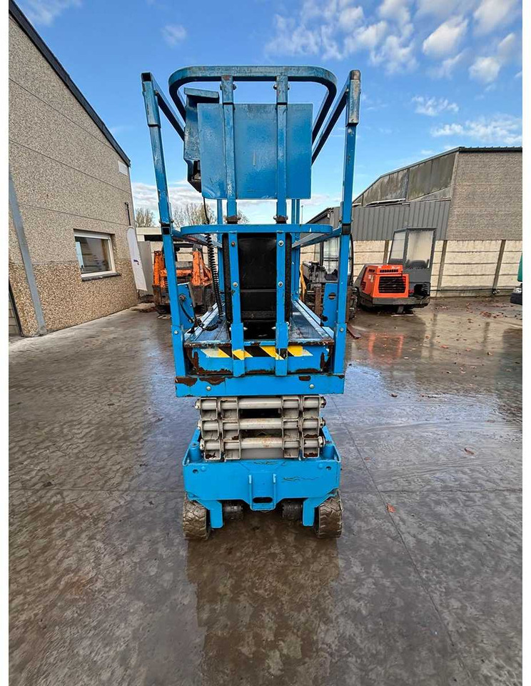 GENIE - 1997 - GS-1932 - AERIAL PLATFORM - פלטפורמה אווירית: תמונה 2 GENIE - 1997 - GS-1932 - AERIAL PLATFORM - פלטפורמה אווירית: תמונה 2