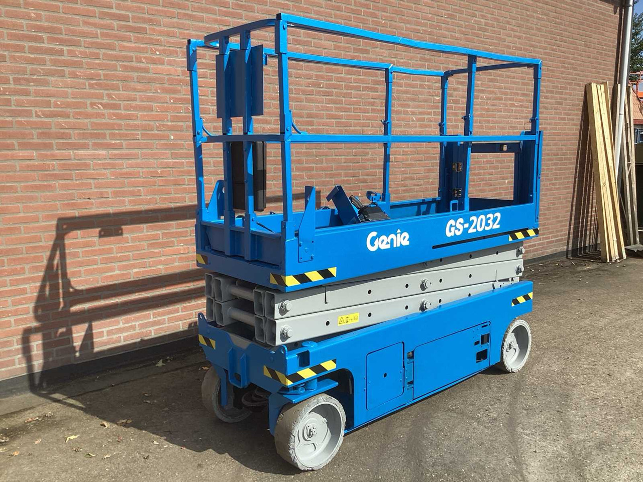 GENIE GS-2032 - פלטפורמה אווירית: תמונה 4 GENIE GS-2032 - פלטפורמה אווירית: תמונה 4