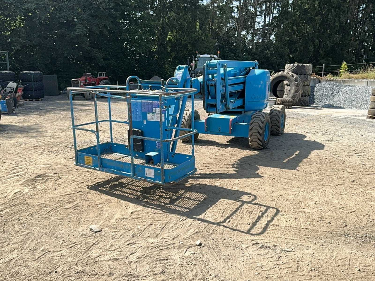 Genie 245/25J - פלטפורמה אווירית: תמונה 3 Genie 245/25J - פלטפורמה אווירית: תמונה 3
