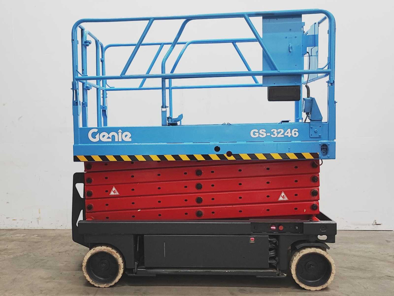 Genie GS-3246 - פלטפורמה אווירית: תמונה 1 Genie GS-3246 - פלטפורמה אווירית: תמונה 1