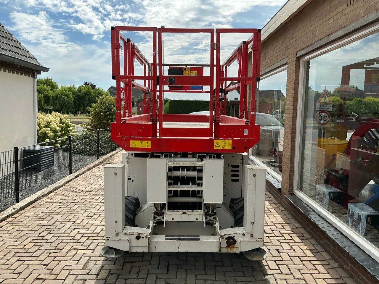 Genie GS3369RT - פלטפורמה אווירית: תמונה 4 Genie GS3369RT - פלטפורמה אווירית: תמונה 4