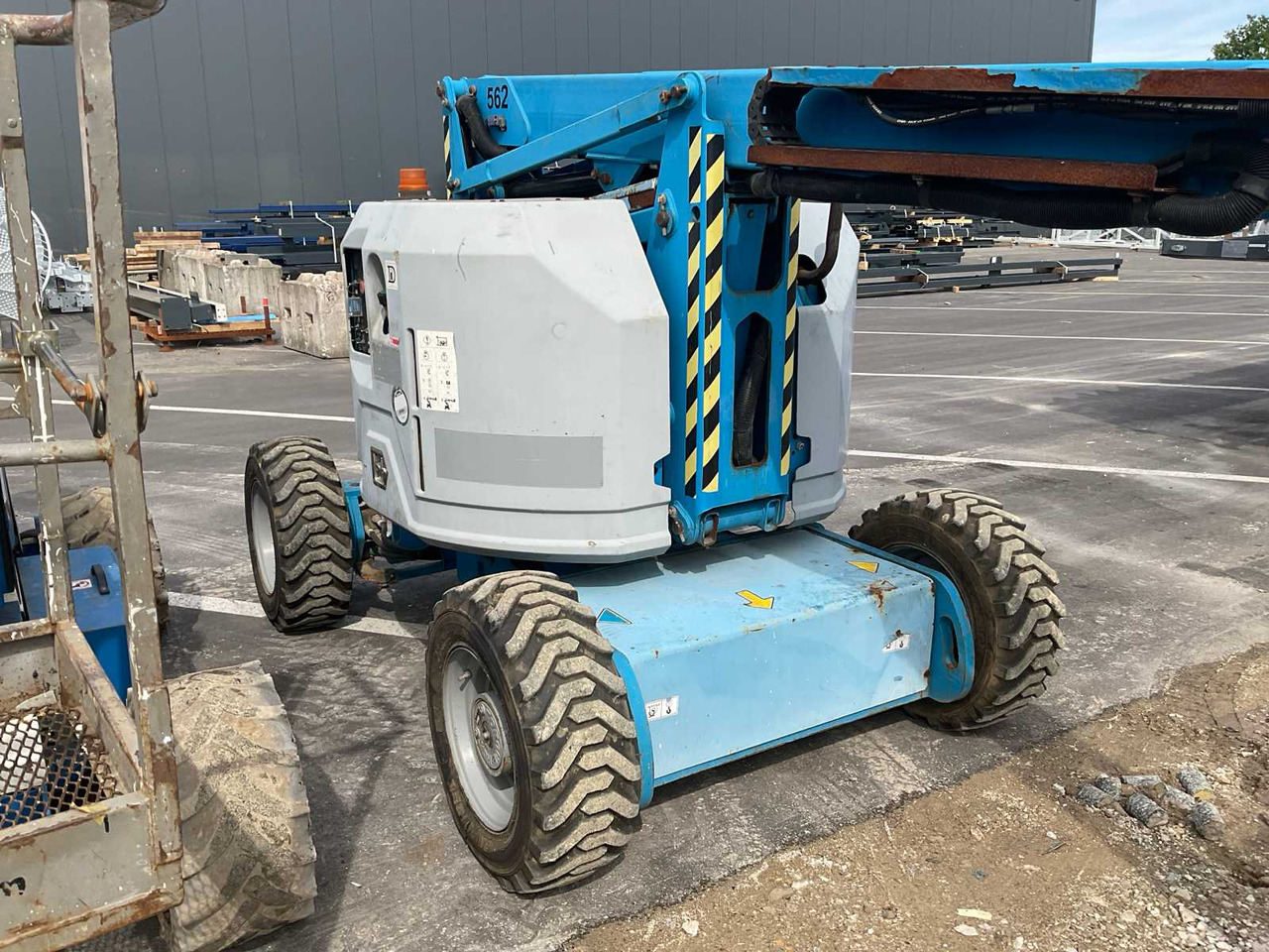 Genie Z-34/22 - פלטפורמה אווירית: תמונה 5 Genie Z-34/22 - פלטפורמה אווירית: תמונה 5