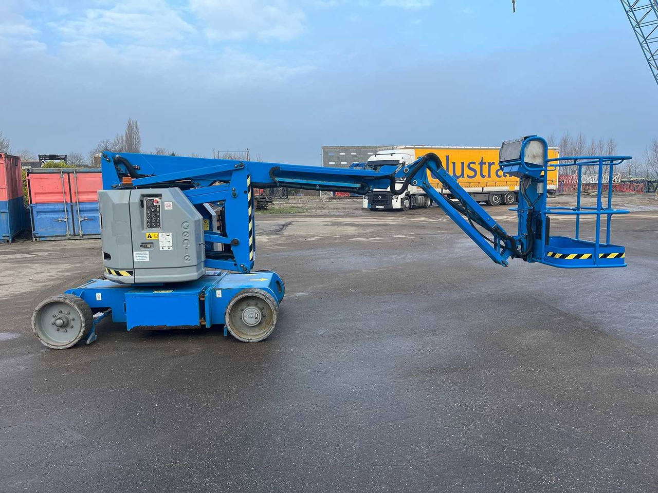 Genie Z34 / 22N - פלטפורמה אווירית: תמונה 1 Genie Z34 / 22N - פלטפורמה אווירית: תמונה 1