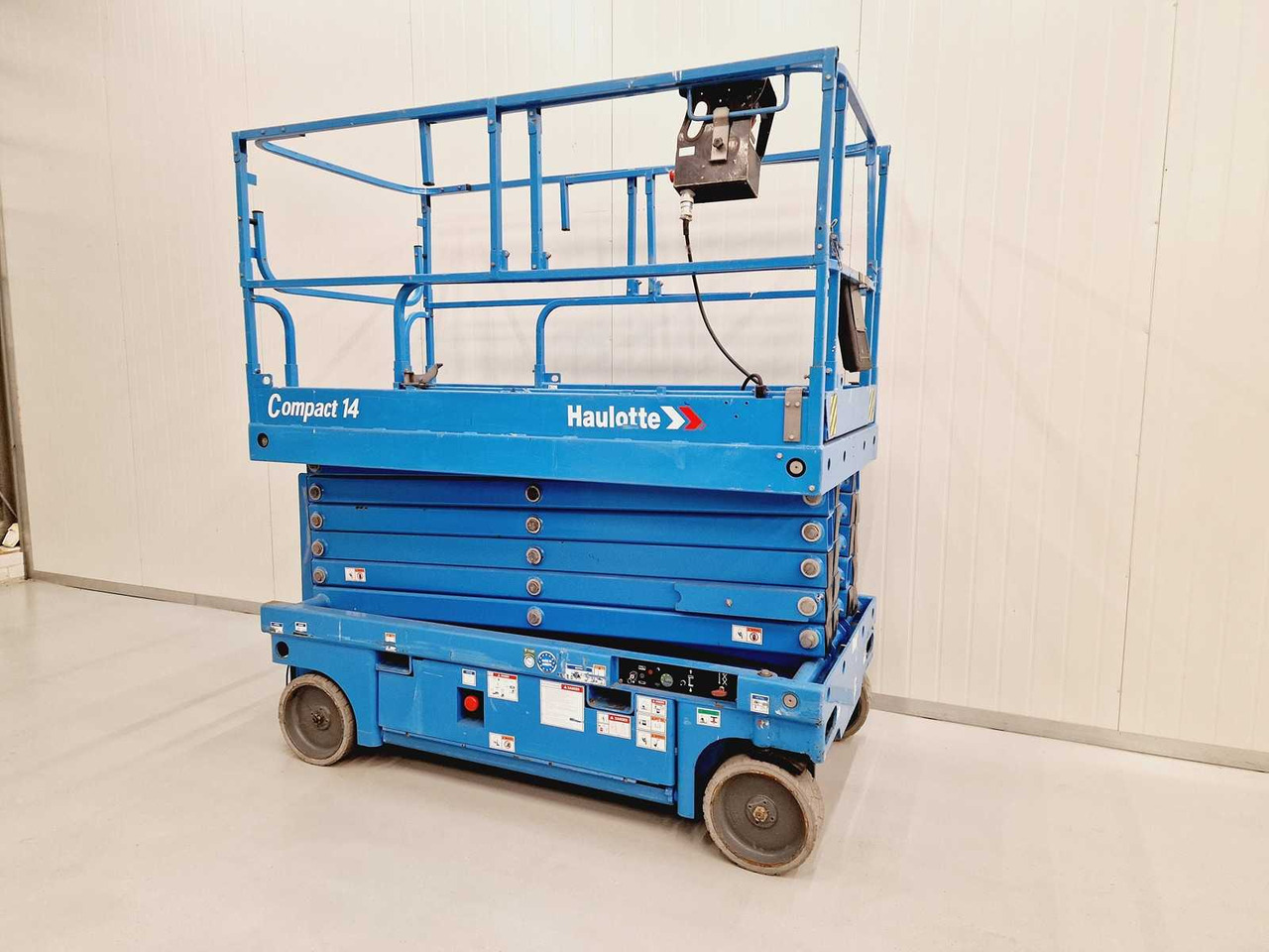 Haulotte Compact 14 - פלטפורמה אווירית: תמונה 3 Haulotte Compact 14 - פלטפורמה אווירית: תמונה 3