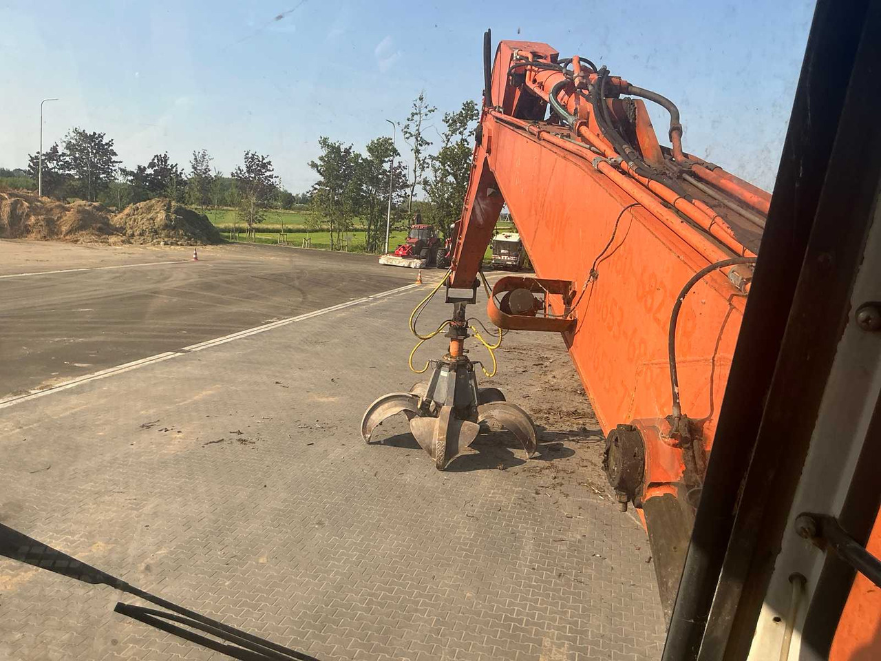 מחפר סורק Hitachi FH330LC3: תמונה 12