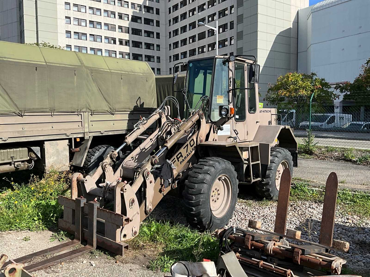 Hitachi FR 70PL Radlader mit Zubehör - מעמיס גלגלים: תמונה 1 Hitachi FR 70PL Radlader mit Zubehör - מעמיס גלגלים: תמונה 1