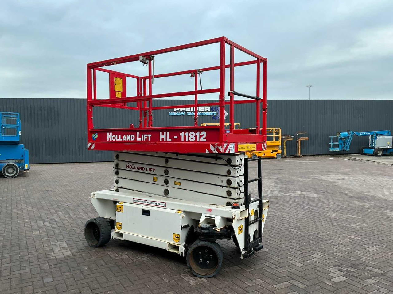 Holland lift HL-11812 - פלטפורמה אווירית: תמונה 3 Holland lift HL-11812 - פלטפורמה אווירית: תמונה 3