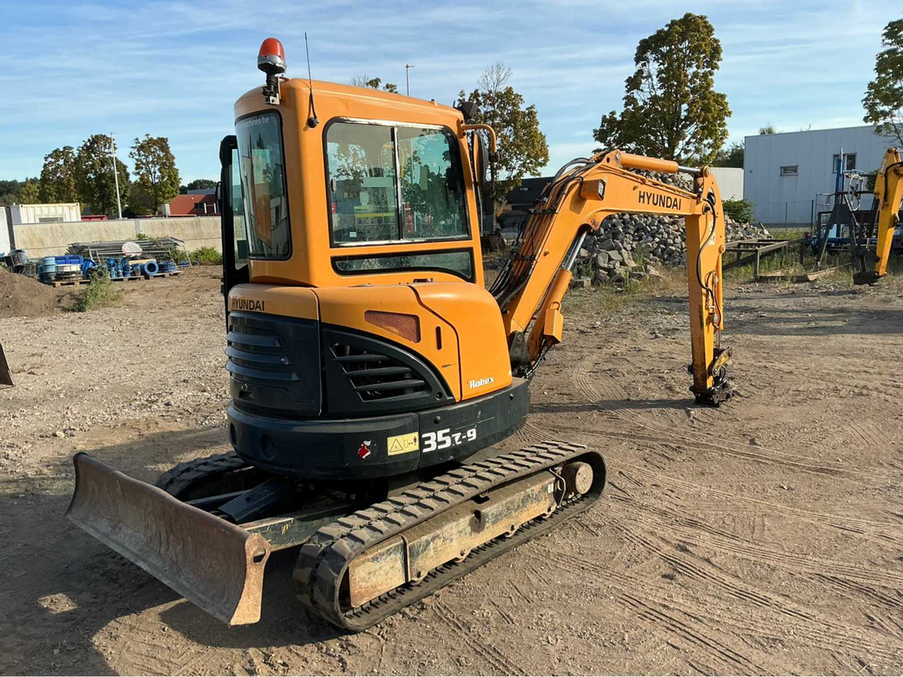 Hyundai 35Z-9 - מיני מחפר: תמונה 5 Hyundai 35Z-9 - מיני מחפר: תמונה 5