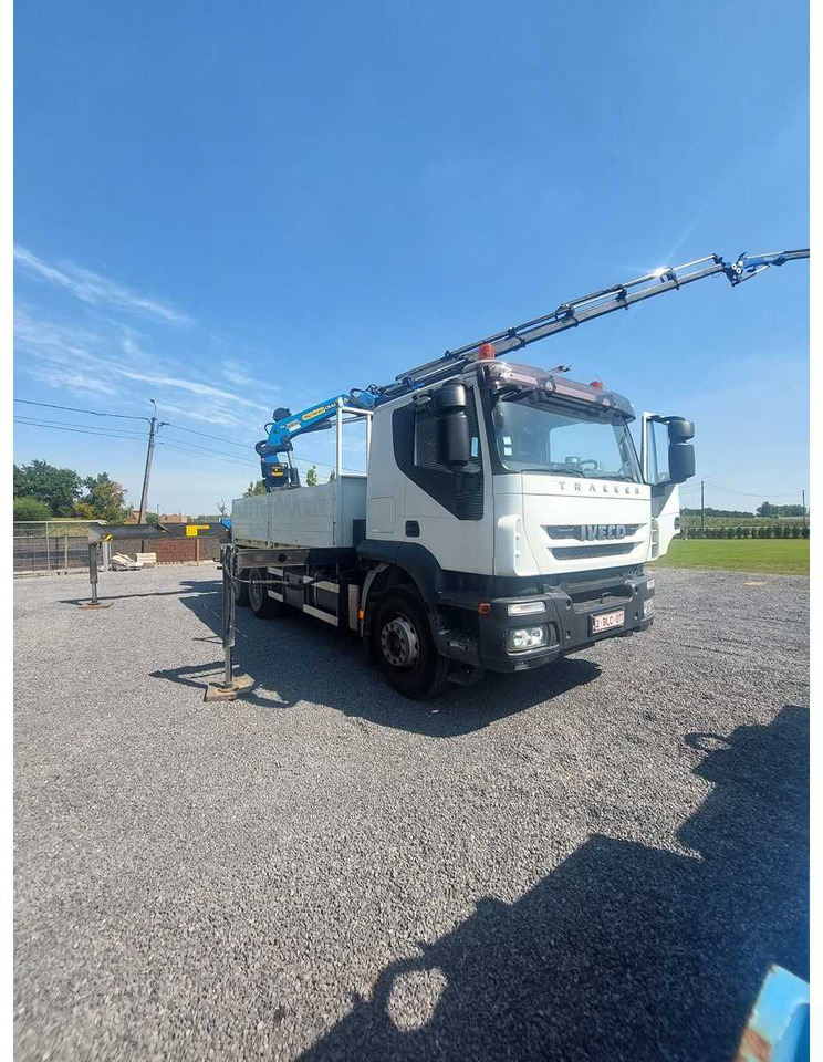 IVECO - TRACTOR - TRUCK - 2009 WITH PALLFINGER CRANE - משאית: תמונה 2 IVECO - TRACTOR - TRUCK - 2009 WITH PALLFINGER CRANE - משאית: תמונה 2