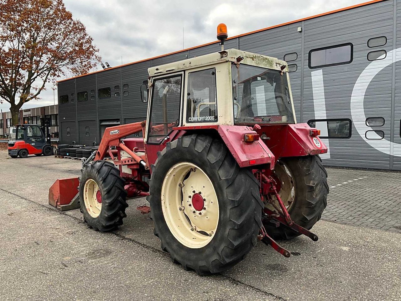 International 844AS - טרקטור חקלאי: תמונה 3 International 844AS - טרקטור חקלאי: תמונה 3