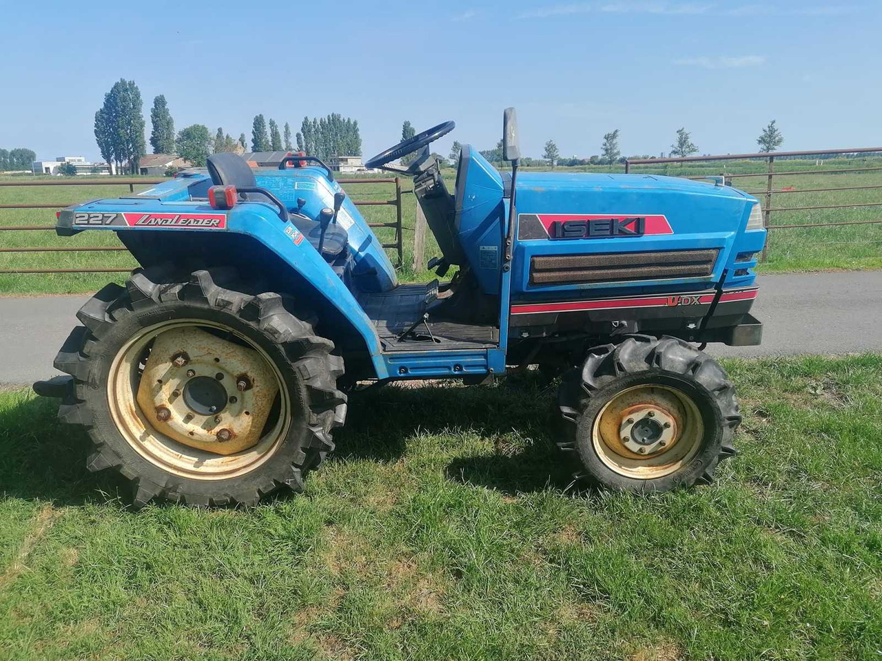 Iseki TA227 - טרקטור קומפקטי: תמונה 3 Iseki TA227 - טרקטור קומפקטי: תמונה 3