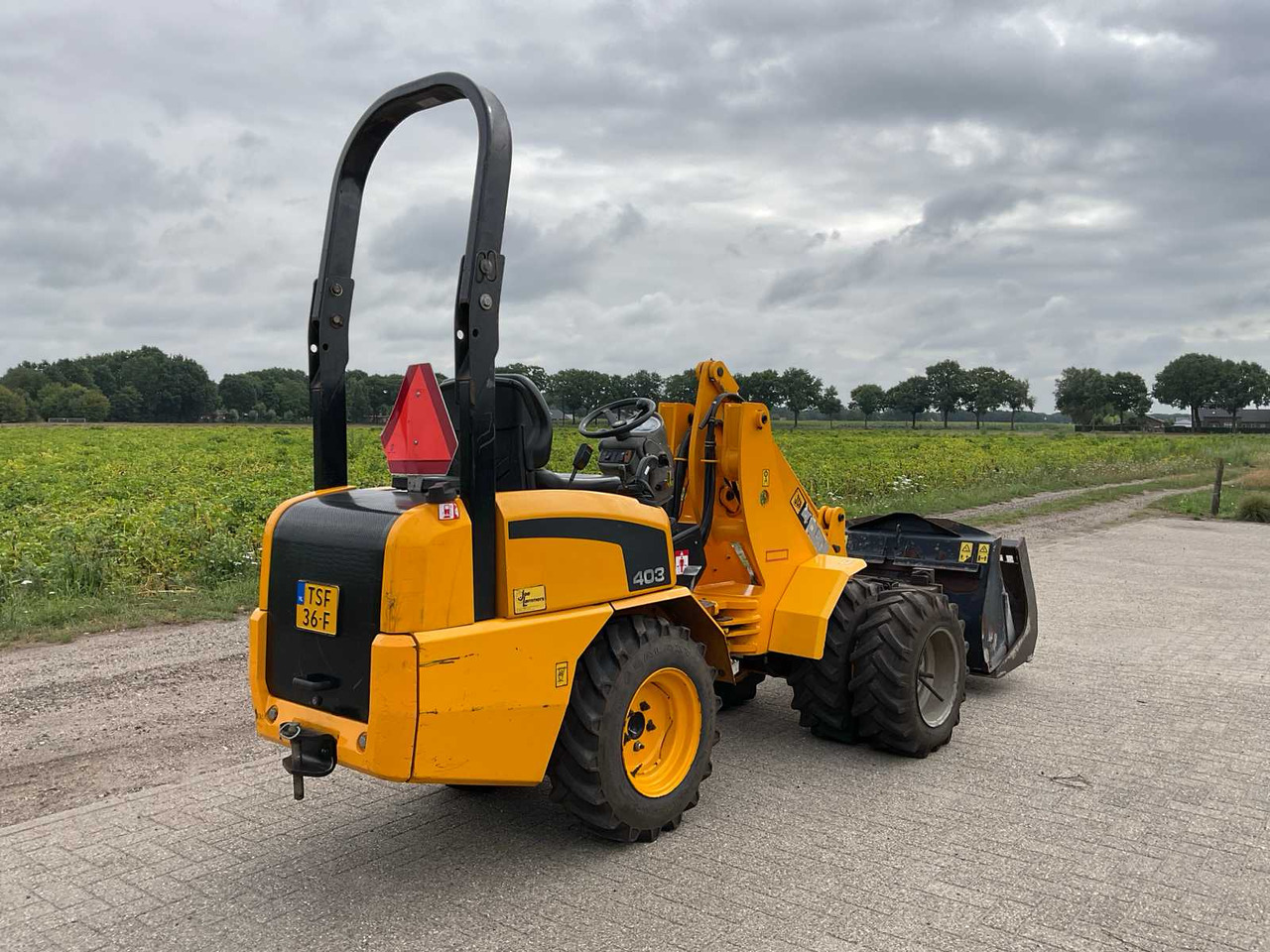 JCB 403 - מעמיס גלגלים: תמונה 5 JCB 403 - מעמיס גלגלים: תמונה 5
