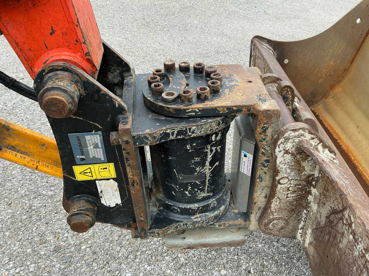 מחפר סורק JCB 86C-1TAB: תמונה 21