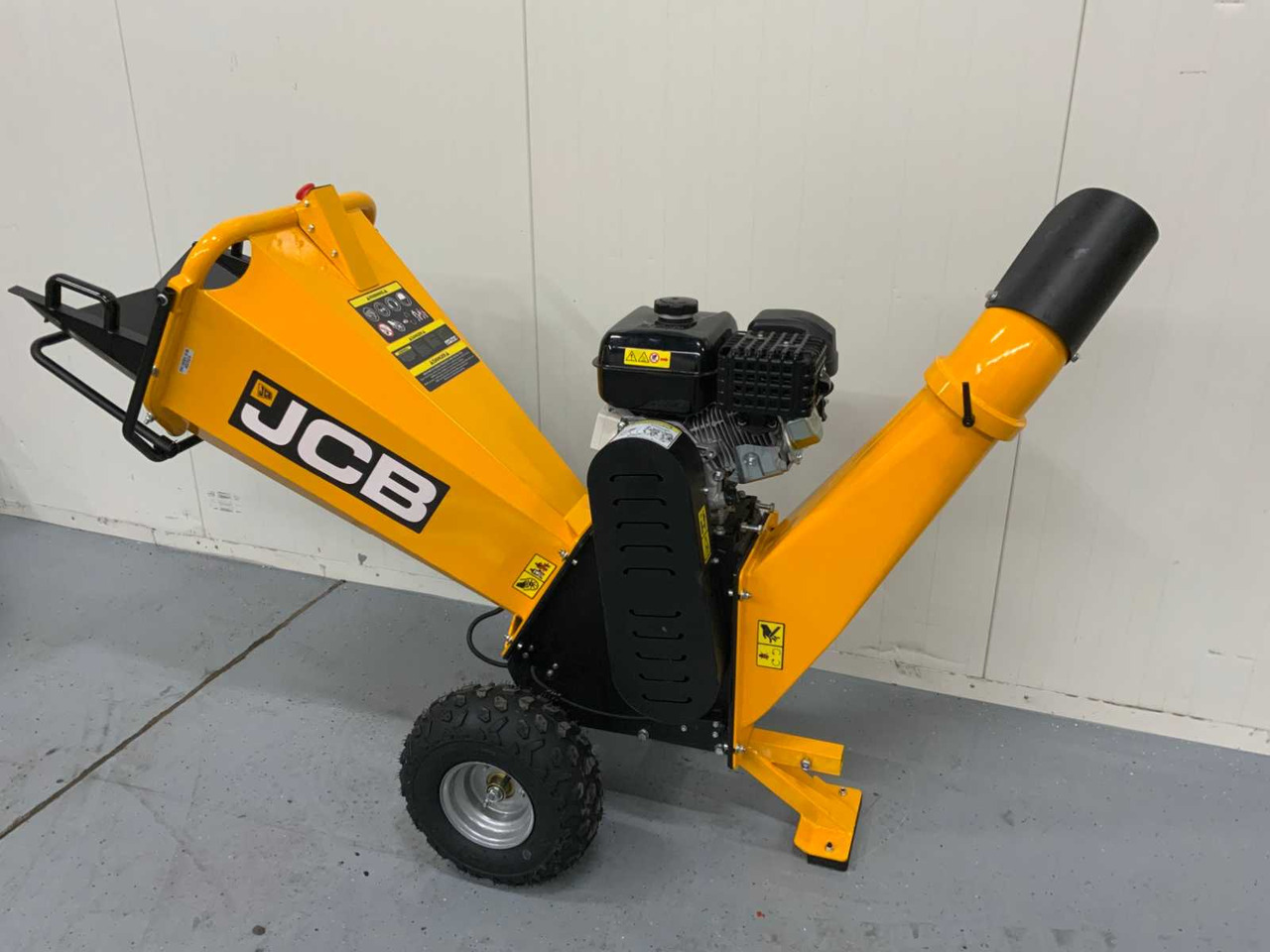JCB CH75100P - מגרסת עץ: תמונה 4 JCB CH75100P - מגרסת עץ: תמונה 4