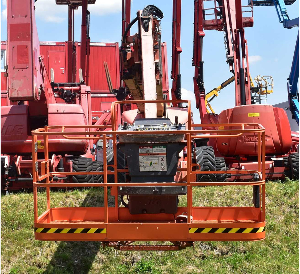 JLG 1350SJP - פלטפורמה אווירית: תמונה 3 JLG 1350SJP - פלטפורמה אווירית: תמונה 3
