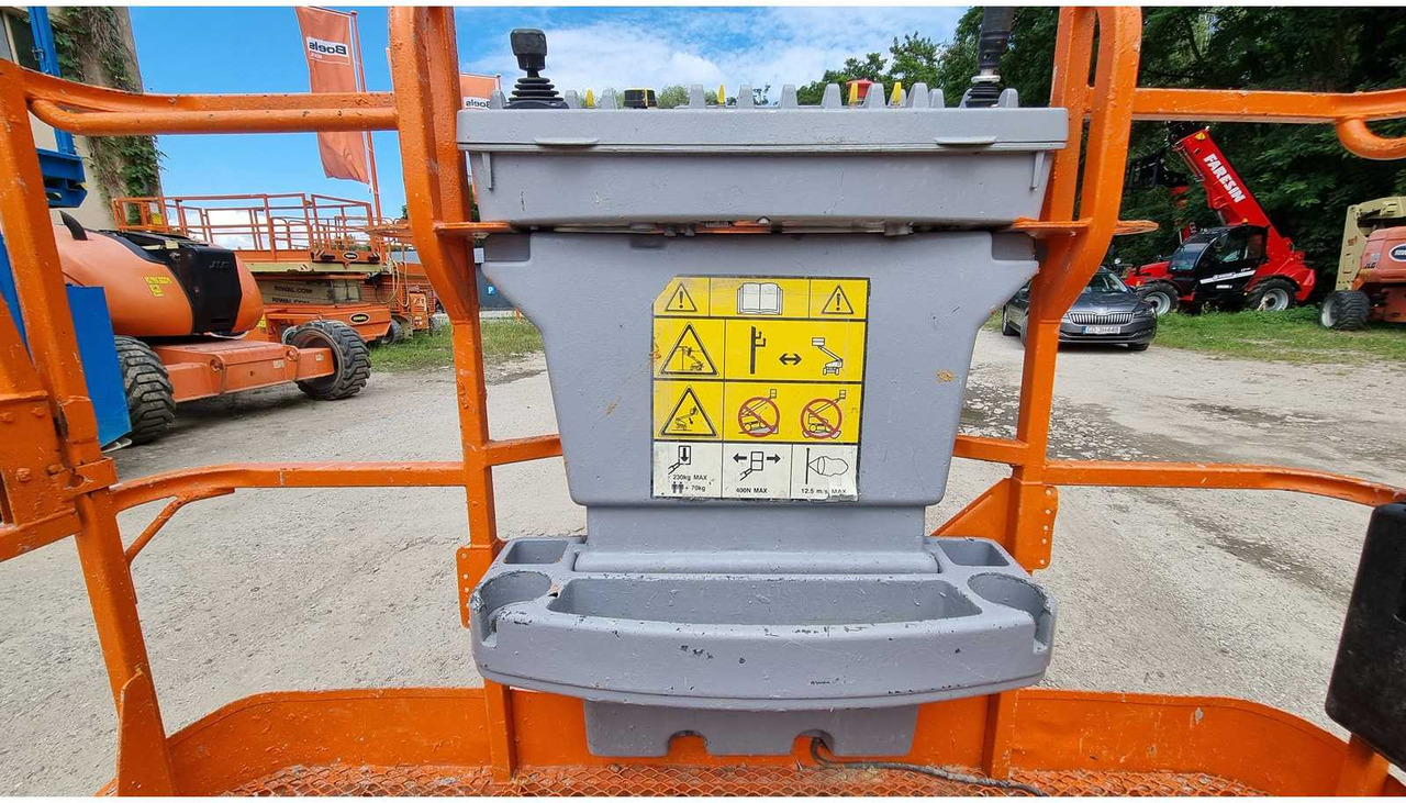 JLG 460SJ - פלטפורמה אווירית: תמונה 5 JLG 460SJ - פלטפורמה אווירית: תמונה 5