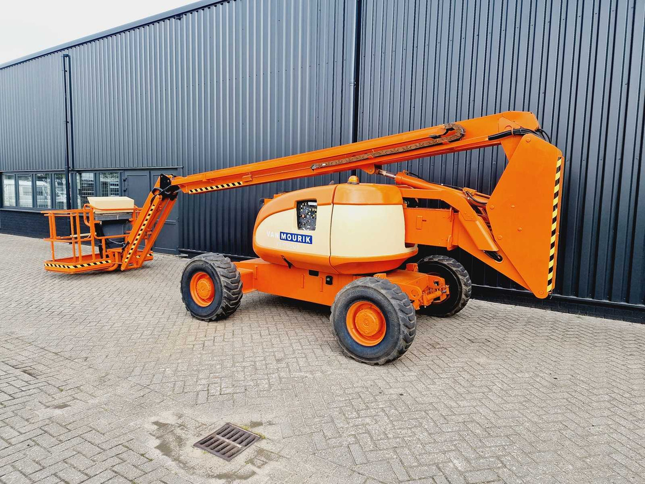 JLG 600 AJ - פלטפורמה אווירית: תמונה 3 JLG 600 AJ - פלטפורמה אווירית: תמונה 3