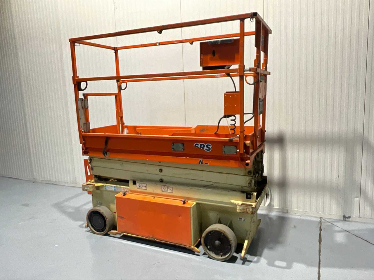 JLG -6RS - AERIAL PLATFORM, WORKING HEIGHT 7.8M, EXTENDABLE TO 2.55M - 382 HOURS - פלטפורמה אווירית: תמונה 3 JLG -6RS - AERIAL PLATFORM, WORKING HEIGHT 7.8M, EXTENDABLE TO 2.55M - 382 HOURS - פלטפורמה אווירית: תמונה 3