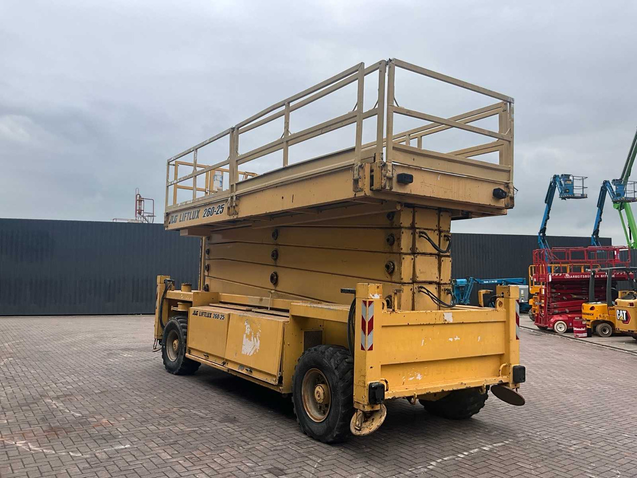 JLG Liftlux 260-25D4WDS/P - פלטפורמה אווירית: תמונה 3 JLG Liftlux 260-25D4WDS/P - פלטפורמה אווירית: תמונה 3