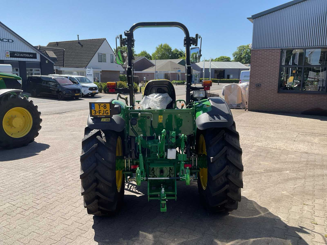 John Deere 5050E - טרקטור חקלאי: תמונה 5 John Deere 5050E - טרקטור חקלאי: תמונה 5