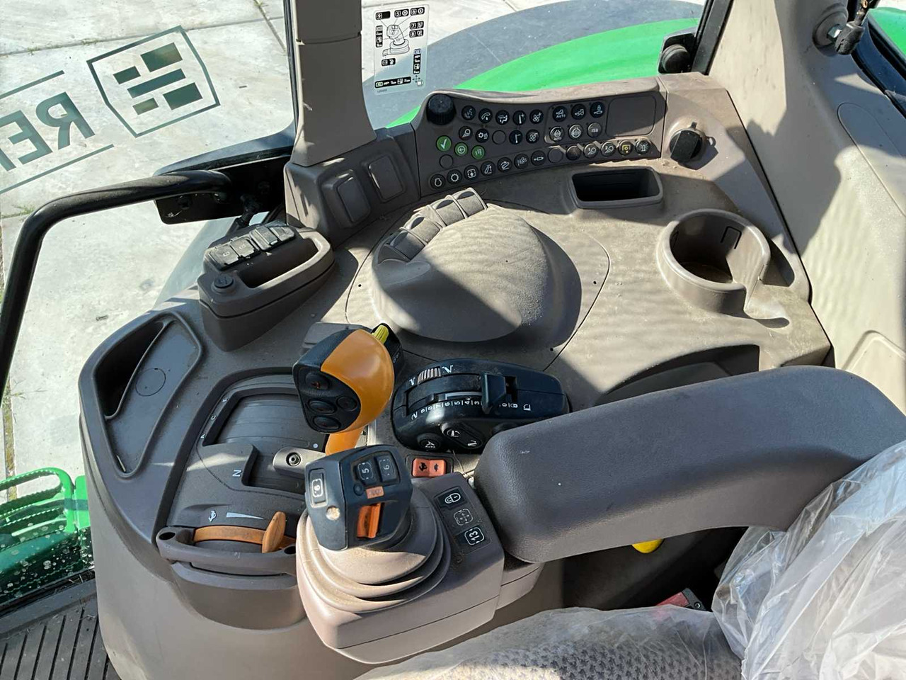 טרקטור חקלאי John Deere 6195M: תמונה 13