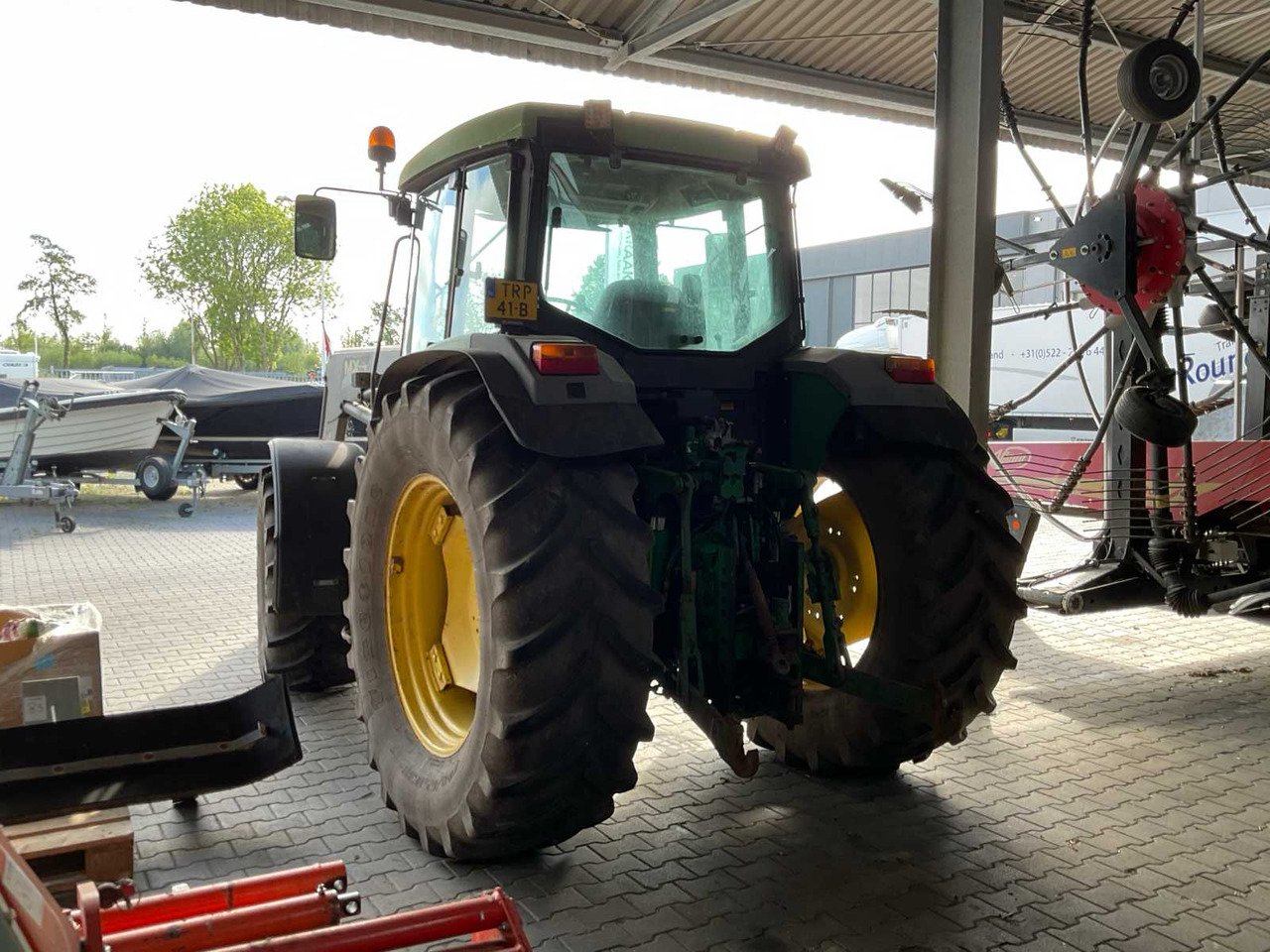 John Deere 6310 - טרקטור חקלאי: תמונה 3 John Deere 6310 - טרקטור חקלאי: תמונה 3