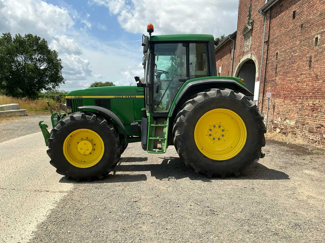 John Deere 6910 AS - טרקטור חקלאי: תמונה 2 John Deere 6910 AS - טרקטור חקלאי: תמונה 2