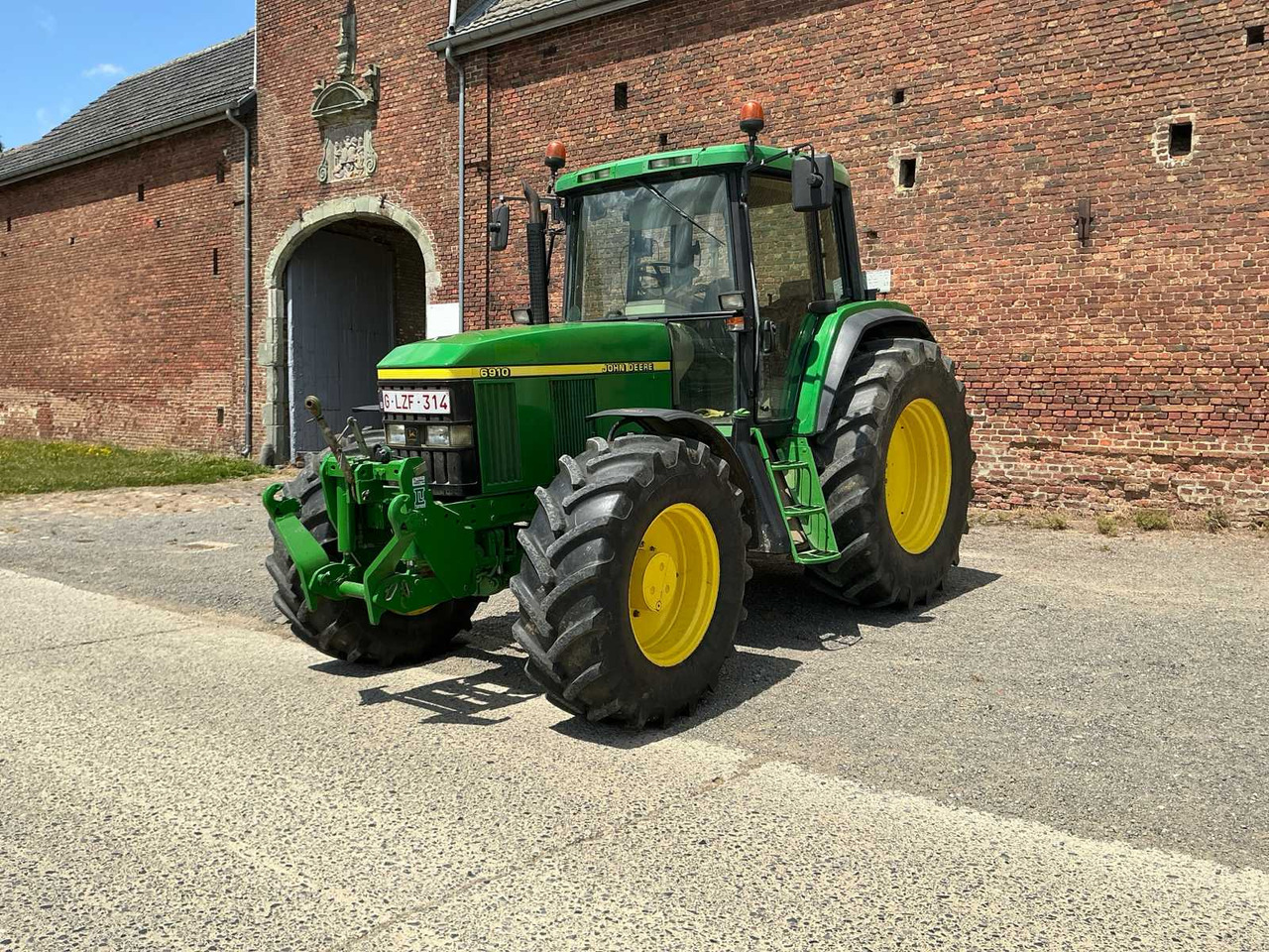 John Deere 6910 AS - טרקטור חקלאי: תמונה 1 John Deere 6910 AS - טרקטור חקלאי: תמונה 1