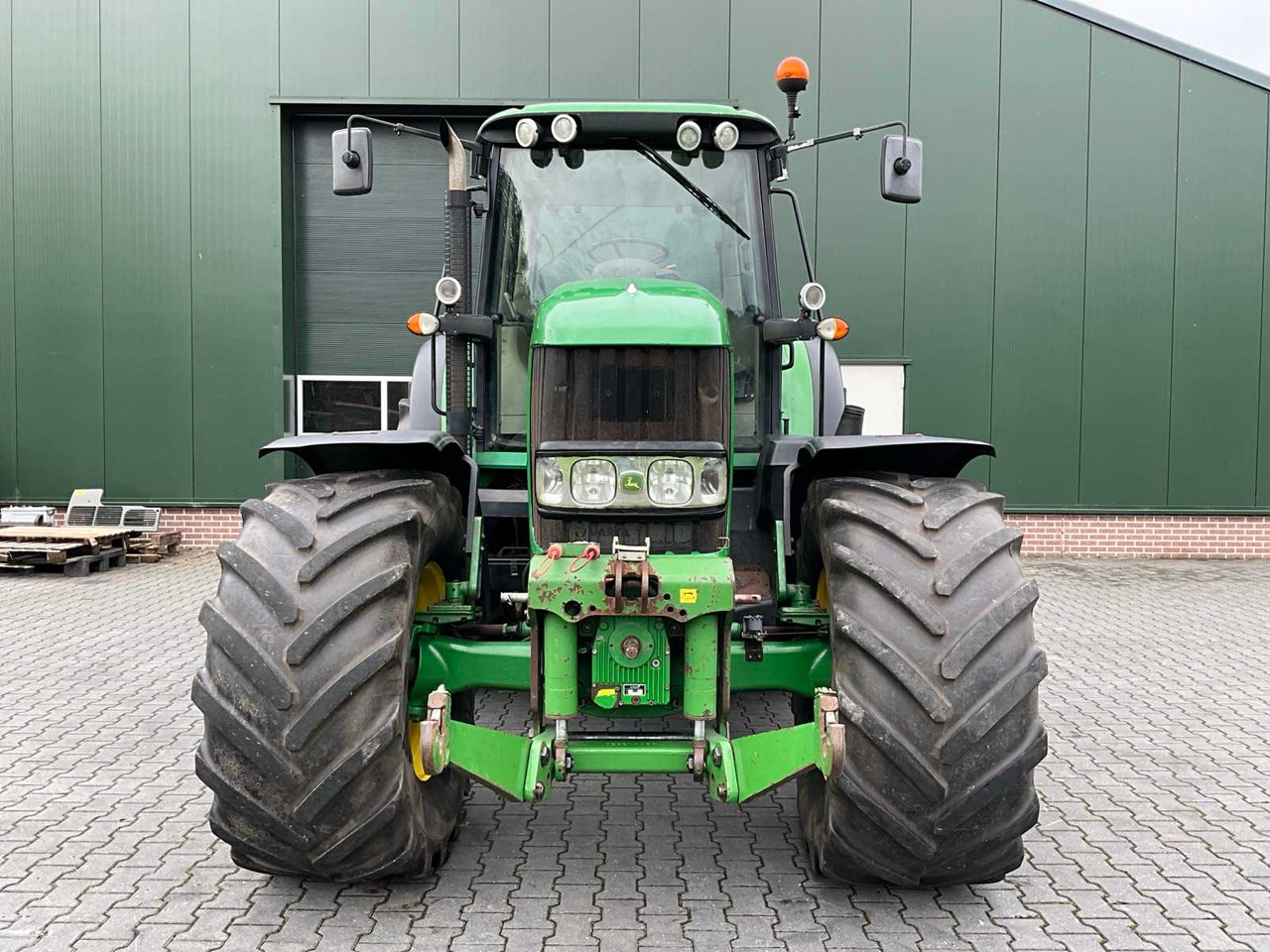 John Deere 7430 - טרקטור חקלאי: תמונה 3 John Deere 7430 - טרקטור חקלאי: תמונה 3