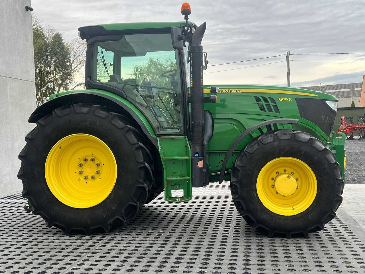 John Deere JOHN DEERE - 6150R - 4-WHEEL DRIVE TRACTOR - 2013 - טרקטור חקלאי: תמונה 5 John Deere JOHN DEERE - 6150R - 4-WHEEL DRIVE TRACTOR - 2013 - טרקטור חקלאי: תמונה 5