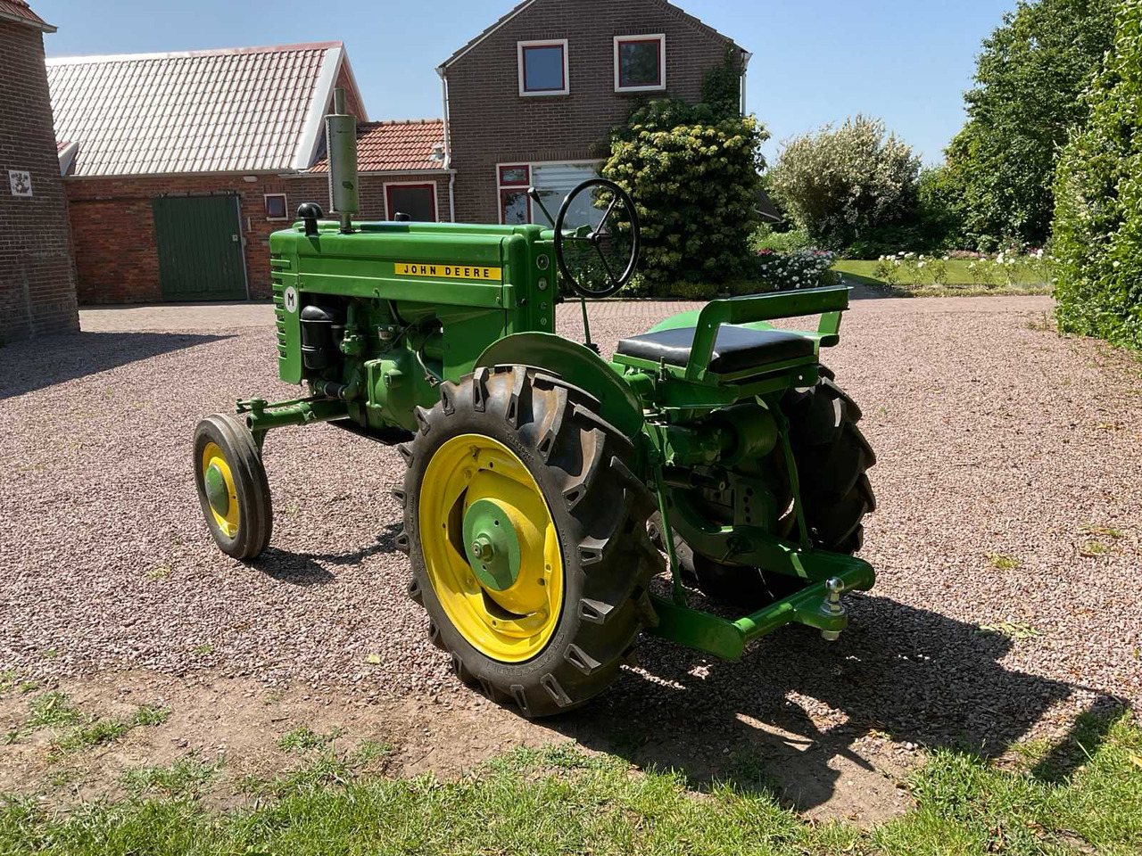John Deere M - טרקטור חקלאי: תמונה 3 John Deere M - טרקטור חקלאי: תמונה 3