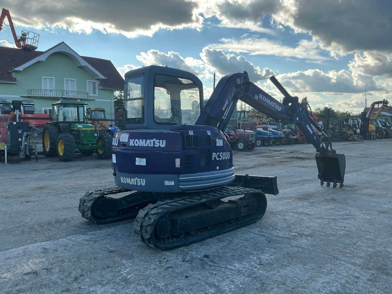 KOMATSU - PC50 UU-2 - MINI-EXCAVATOR - 2005 - מיני מחפר: תמונה 1 KOMATSU - PC50 UU-2 - MINI-EXCAVATOR - 2005 - מיני מחפר: תמונה 1