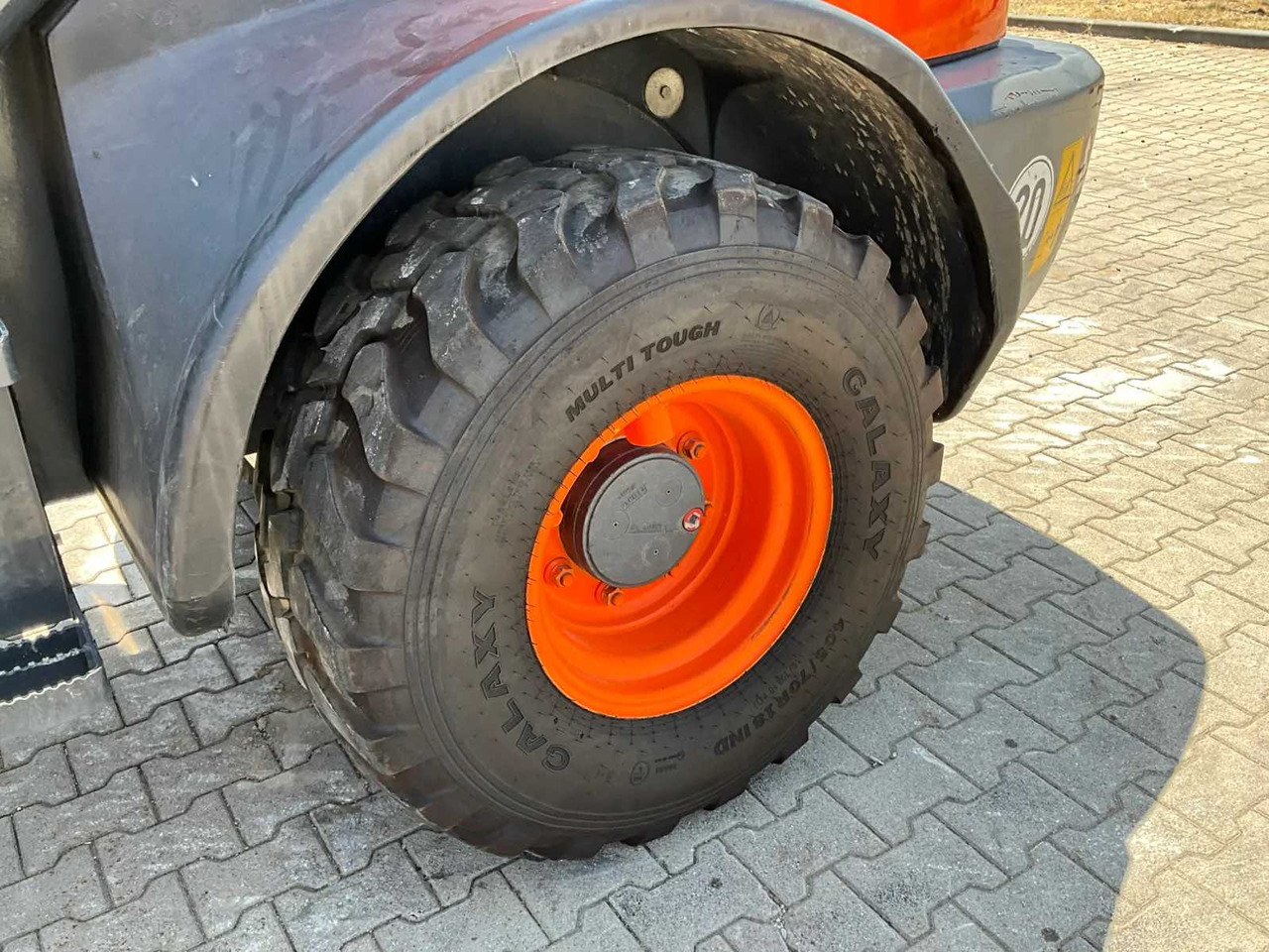 מעמיס גלגלים KOMATSU WA80-6 2015 WHEEL LOADER: תמונה 9 מעמיס גלגלים KOMATSU WA80-6 2015 WHEEL LOADER: תמונה 9