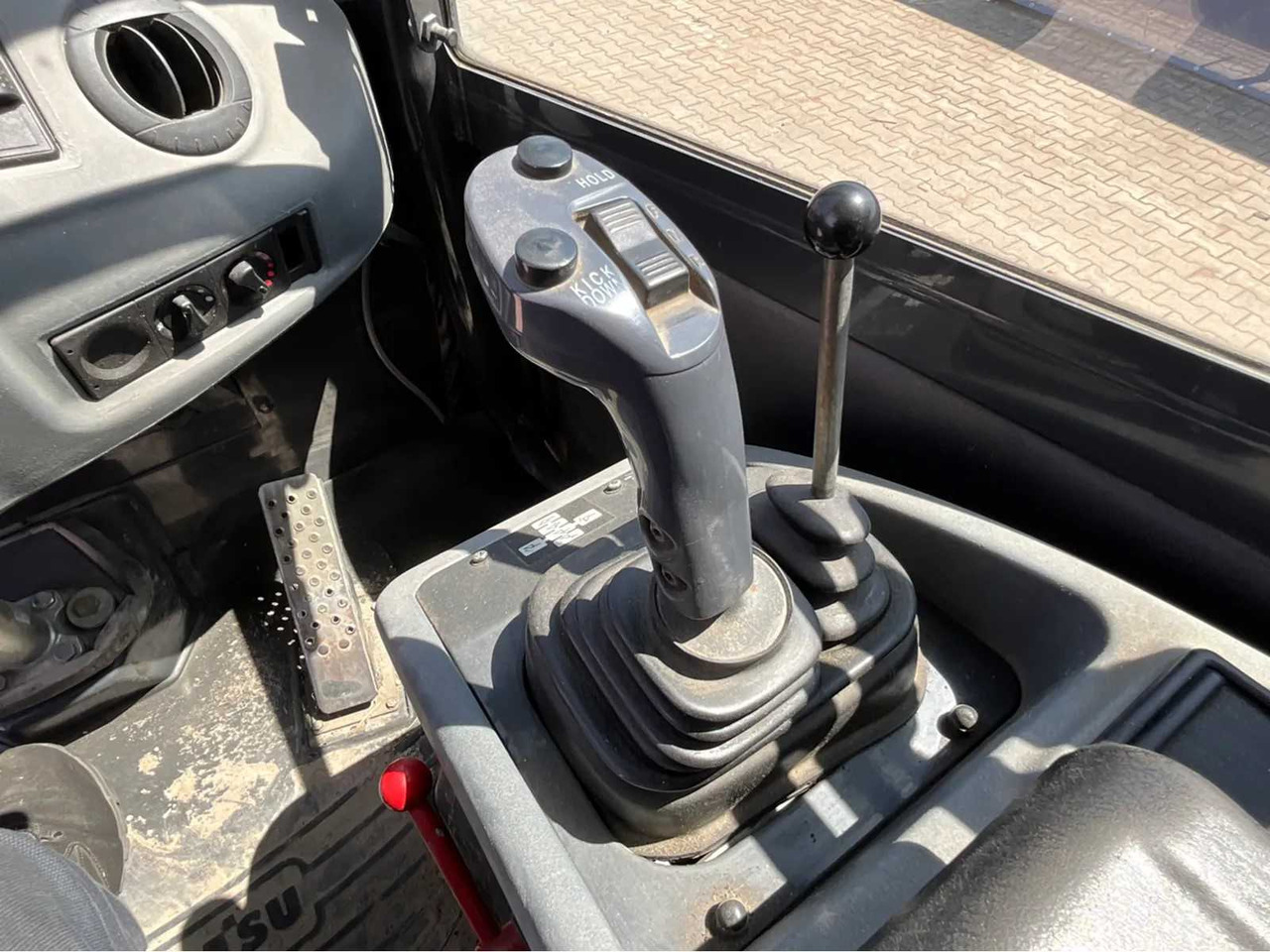 מעמיס גלגלים KOMATSU WA80-6 2015 WHEEL LOADER: תמונה 16 מעמיס גלגלים KOMATSU WA80-6 2015 WHEEL LOADER: תמונה 16