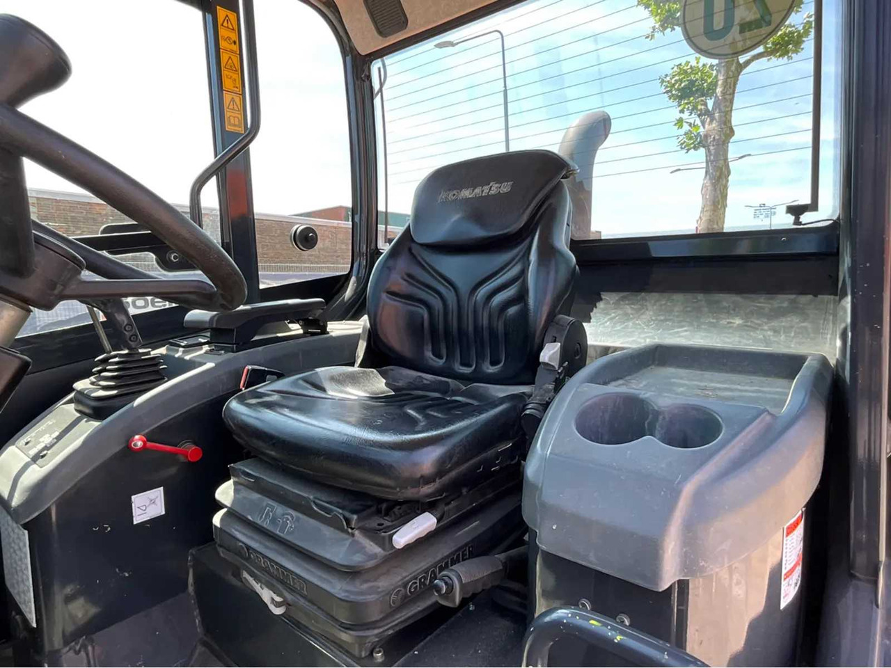 מעמיס גלגלים KOMATSU WA80-6 2015 WHEEL LOADER: תמונה 14 מעמיס גלגלים KOMATSU WA80-6 2015 WHEEL LOADER: תמונה 14