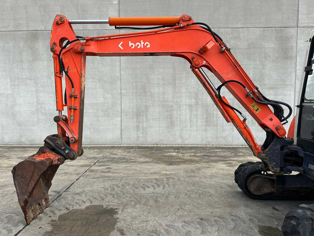 מחפר KUBOTA - 2005 - U45 - 3 - MIDI EXCAVATOR: תמונה 13 מחפר KUBOTA - 2005 - U45 - 3 - MIDI EXCAVATOR: תמונה 13