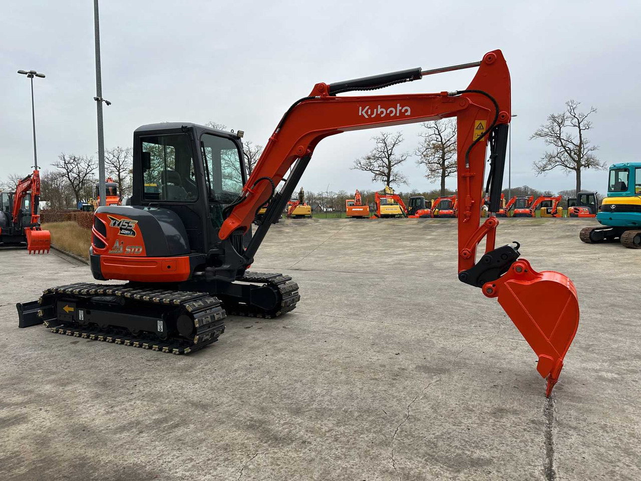 KUBOTA - 2012 - KX155-3SZ - MIDI EXCAVATOR - מחפר: תמונה 3 KUBOTA - 2012 - KX155-3SZ - MIDI EXCAVATOR - מחפר: תמונה 3