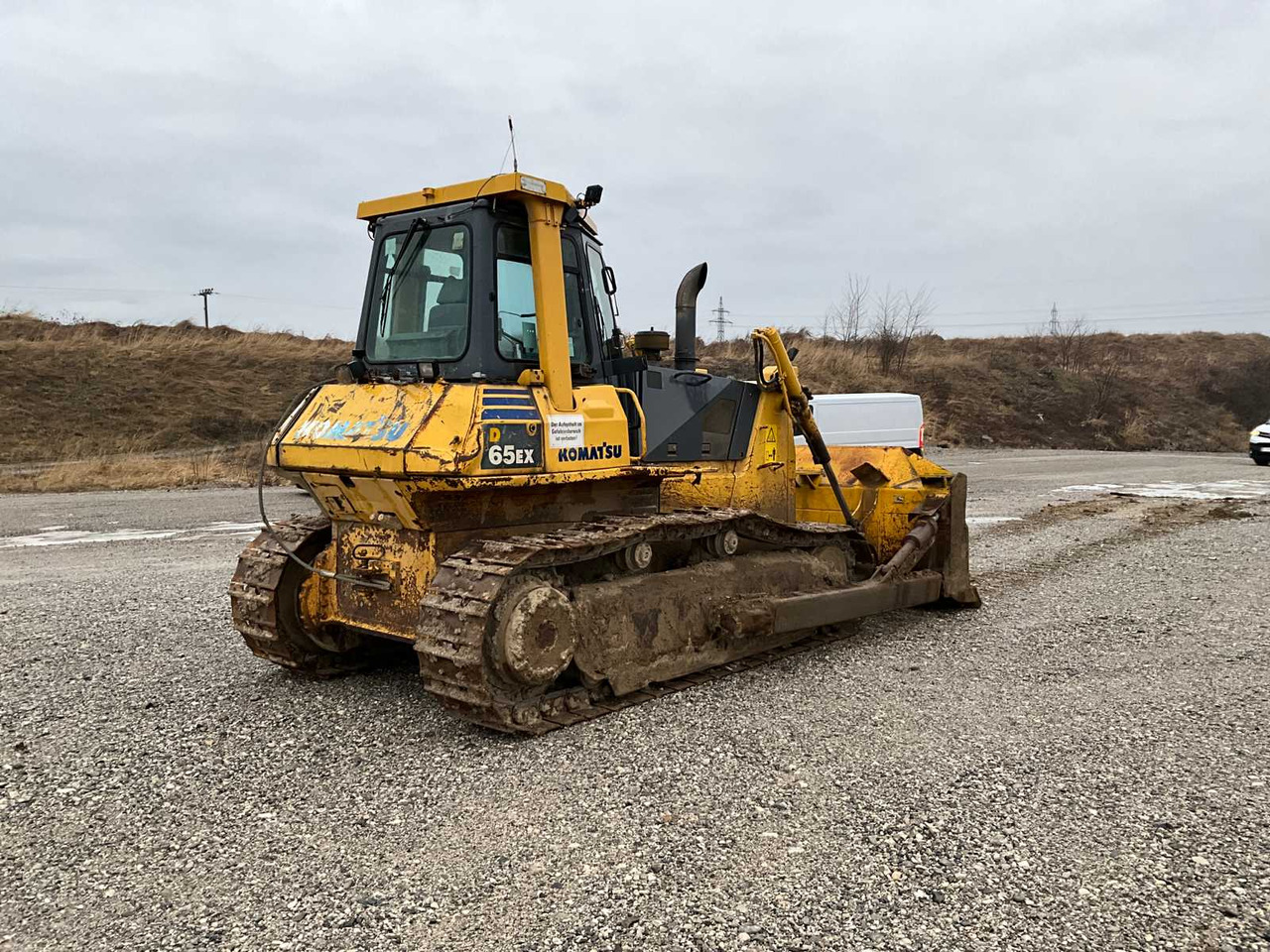 Komatsu D65EX - דחפור: תמונה 4 Komatsu D65EX - דחפור: תמונה 4